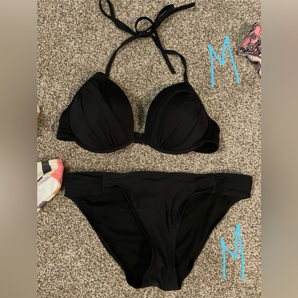 Bikini bundle - Picture 2 of 5